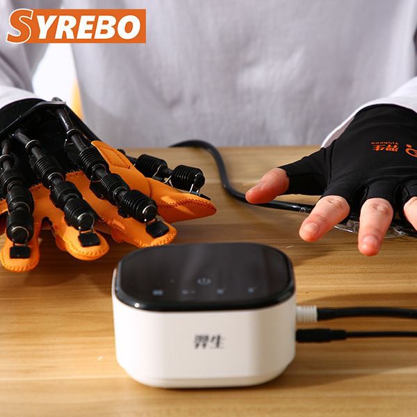 Rankų reabilitacijos robotas