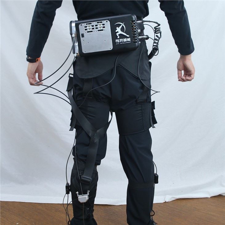 Robotų minkštas reabilitacijos egzoskeletas