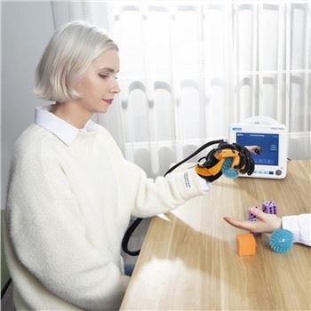 Rankų pratimų robotas pirštų treniruoklis