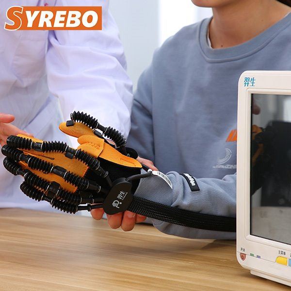 Minkštos roboto pirštinės, skirtos rankų reabilitacijai
