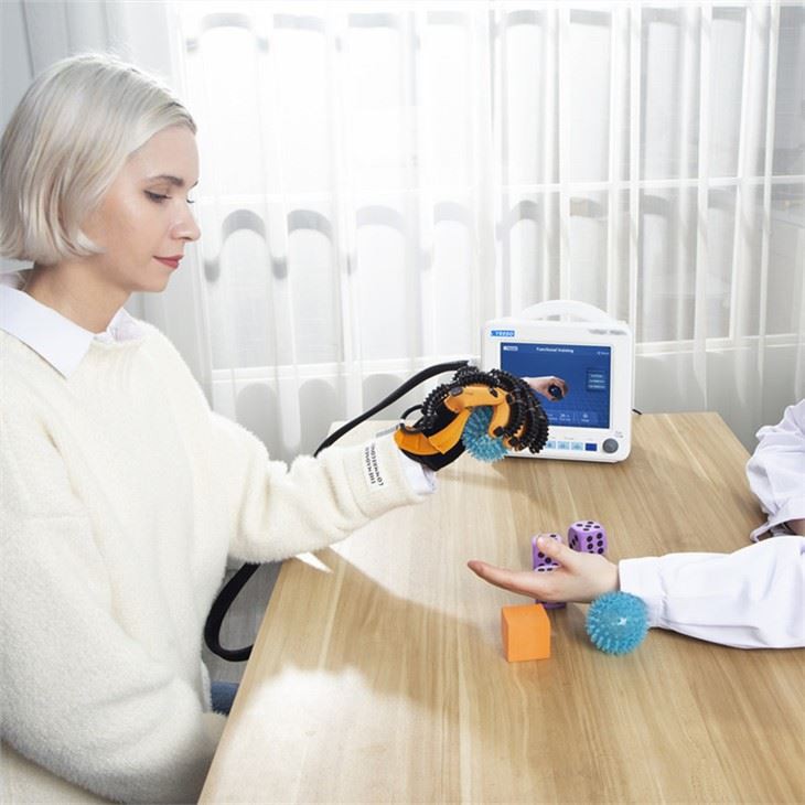 Stroke Recovery Minkšta robotinė pirštinė